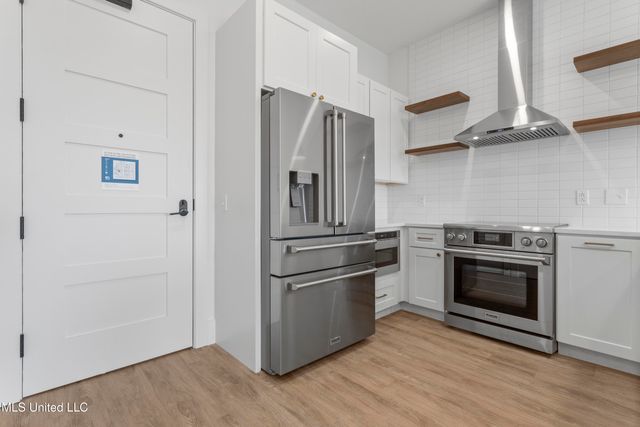 1515 Government Street, A302, Ocean Springs, MS 39564