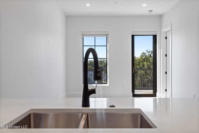 1515 Government Street, A302, Ocean Springs, MS 39564