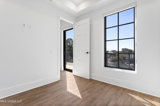 1515 Government Street, A302, Ocean Springs, MS 39564