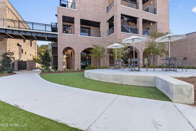 1515 Government Street, A302, Ocean Springs, MS 39564