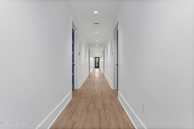 1515 Government Street, A302, Ocean Springs, MS 39564