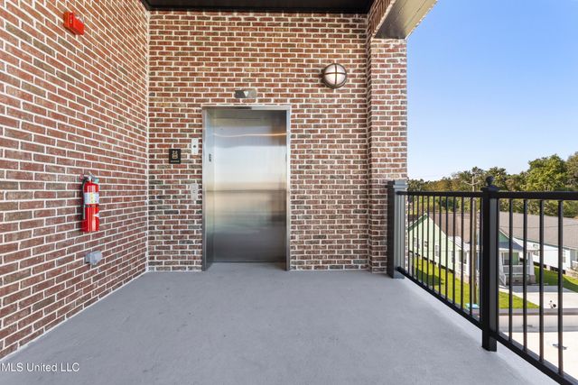 1515 Government Street, A302, Ocean Springs, MS 39564