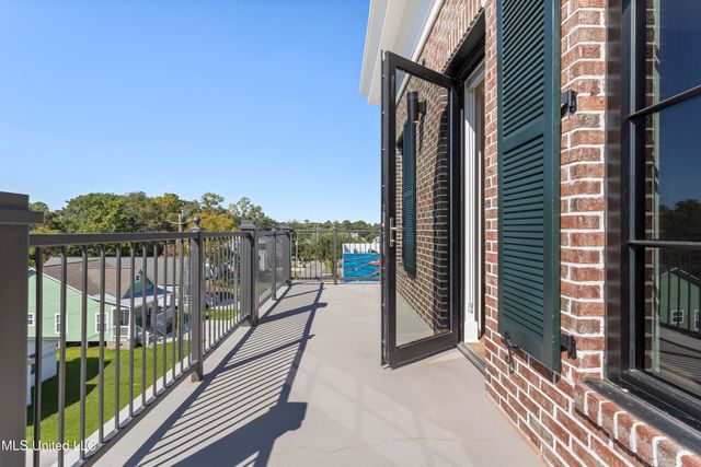 1515 Government Street, A302, Ocean Springs, MS 39564