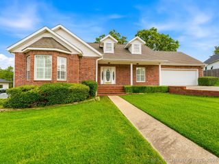 1409 Timber Lane, Mcalester, OK 74501