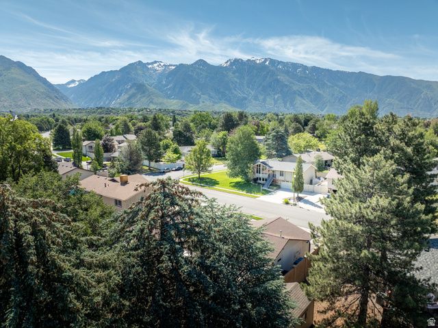2088 FALCON WAY, Sandy, UT 84093
