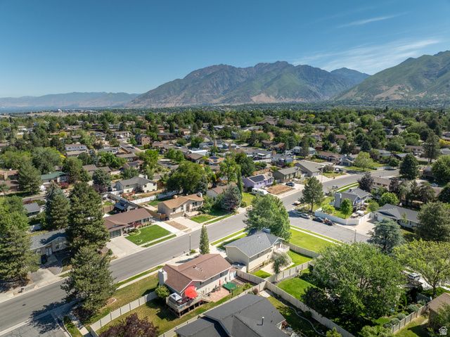 2088 FALCON WAY, Sandy, UT 84093