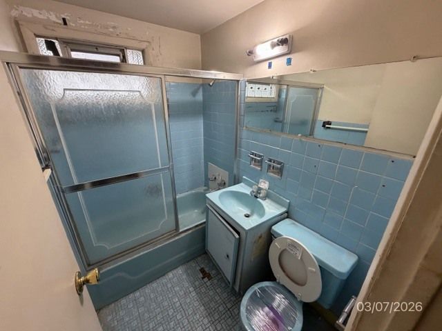 16510 Winchester Avenue, Markham, IL 60428