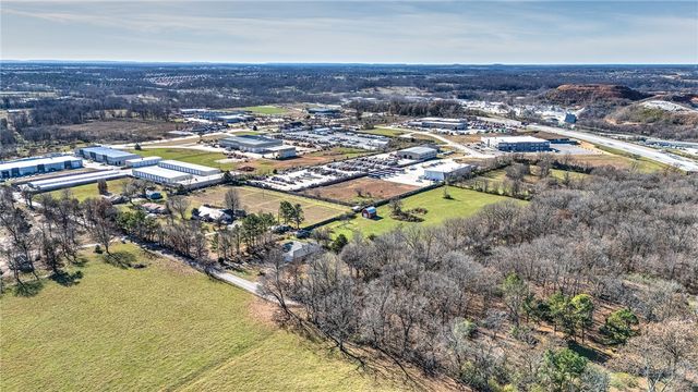 4970 Wildwood Lane, Springdale, AR 72762