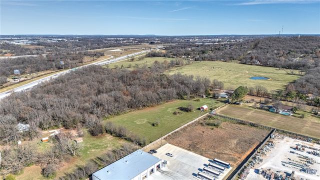 4970 Wildwood Lane, Springdale, AR 72762