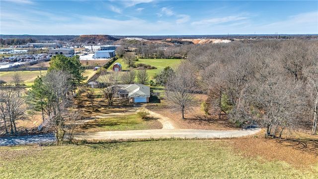 4970 Wildwood Lane, Springdale, AR 72762
