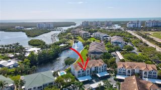 575 Club Side Dr Apt 202, Naples, FL 34110