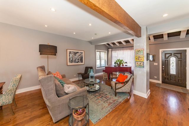 2243 N Monticello Avenue, Chicago, IL 60647