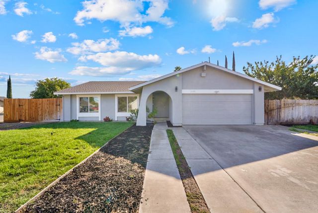 2300 Dels Ln, Turlock, CA 95382