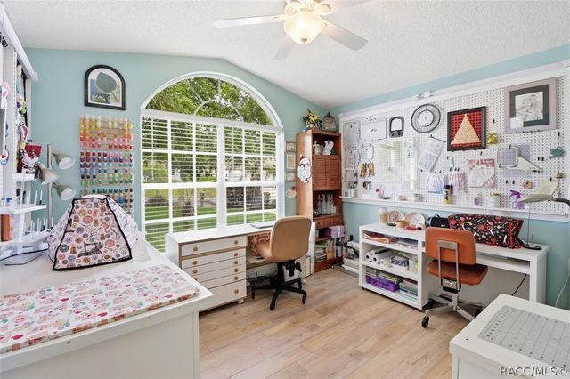 5639 W Hunters Ridge Circle, Lecanto, FL 34461