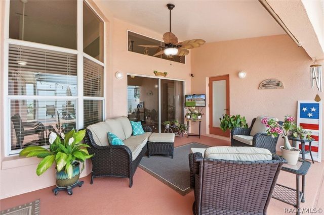 5639 W Hunters Ridge Circle, Lecanto, FL 34461