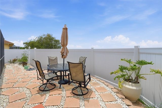 5639 W Hunters Ridge Circle, Lecanto, FL 34461