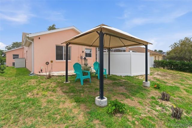 5639 W Hunters Ridge Circle, Lecanto, FL 34461