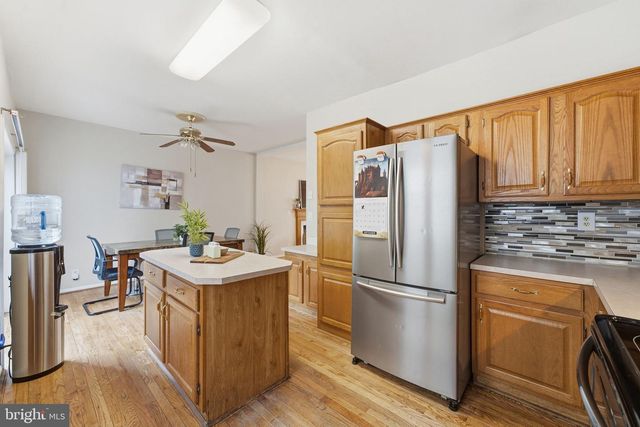 7517 COVE POINT WAY, Elkridge, MD 21075