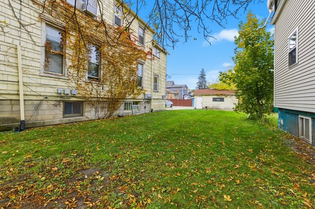 6733 31st Street, Berwyn, IL 60402