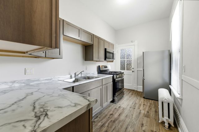 6733 31st Street, Berwyn, IL 60402