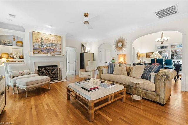 4221 Pennfield Way, High Point, NC 27262