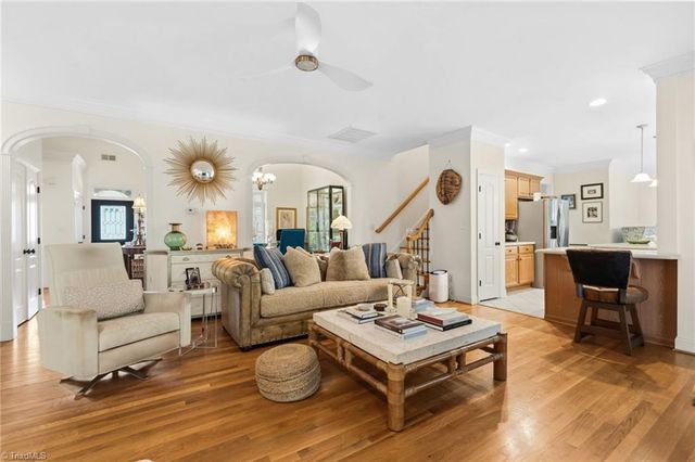 4221 Pennfield Way, High Point, NC 27262