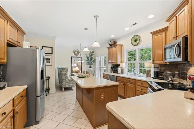 4221 Pennfield Way, High Point, NC 27262