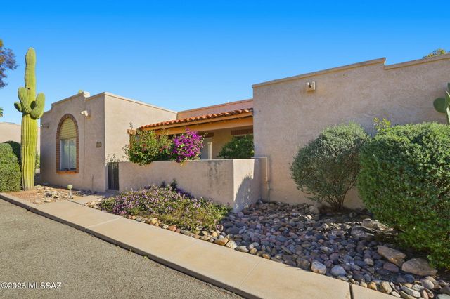 5731 N Camino Esplendora, Tucson, AZ 85718