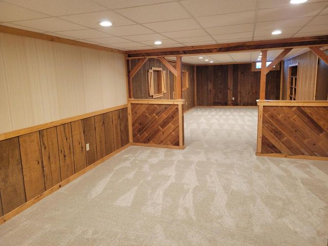 W254S4394 Pin Oak LANE, Waukesha, WI 53189