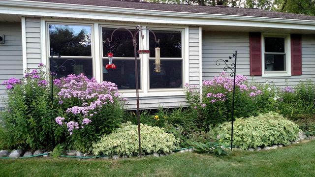 W254S4394 Pin Oak LANE, Waukesha, WI 53189