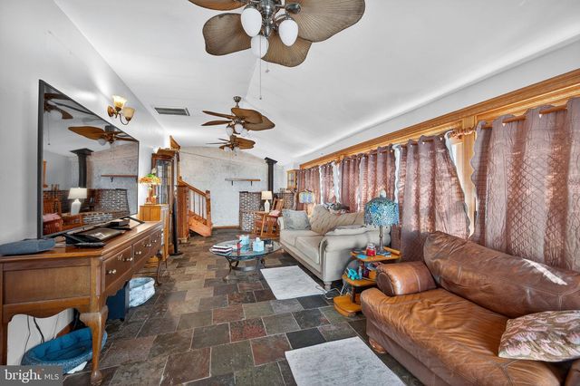 3337 DOWNS CHAPEL RD, Clayton, DE 19938