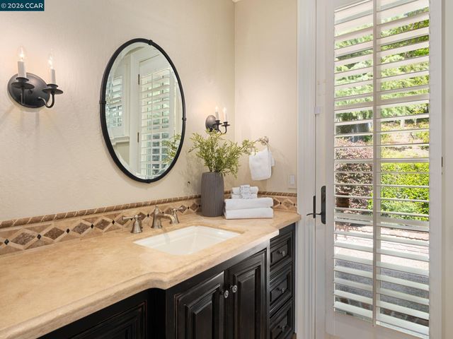 295 Barrington Ln, Alamo, CA 94507