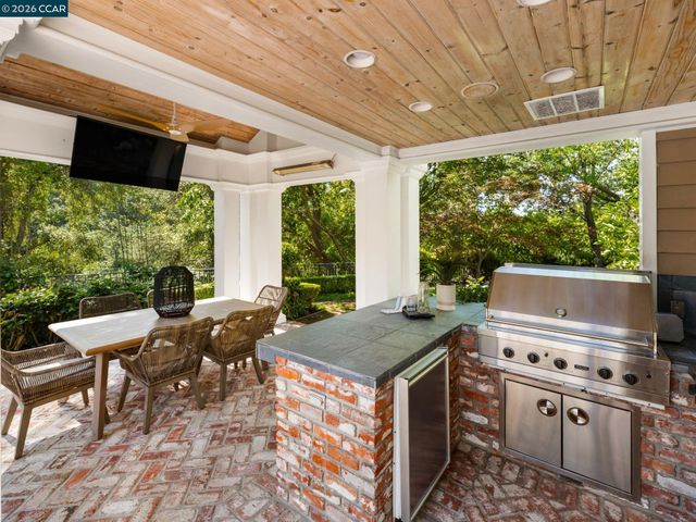 295 Barrington Ln, Alamo, CA 94507