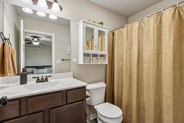 811 17th Street SE, Altoona, IA 50009