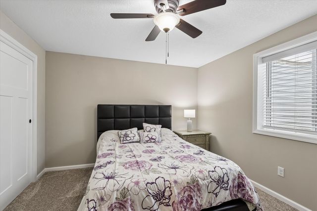 811 17th Street SE, Altoona, IA 50009