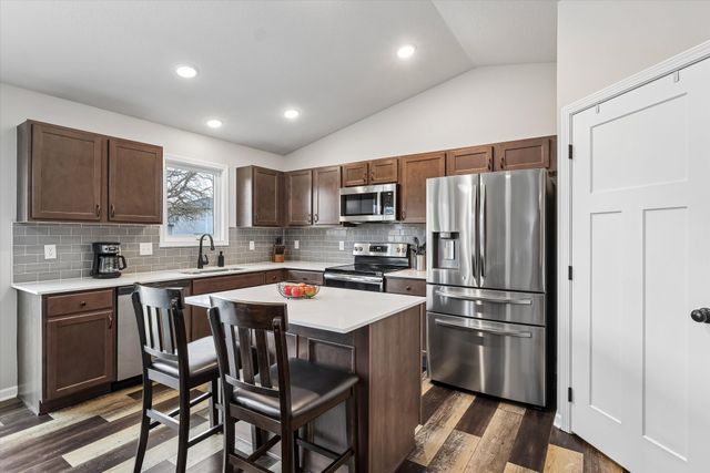 811 17th Street SE, Altoona, IA 50009