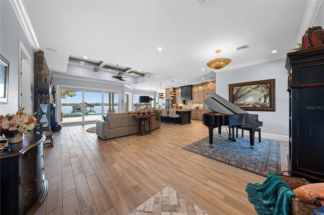 6362 OAK SHORE DRIVE, St Cloud, FL 34771