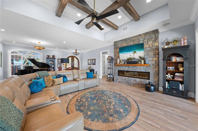 6362 OAK SHORE DRIVE, St Cloud, FL 34771