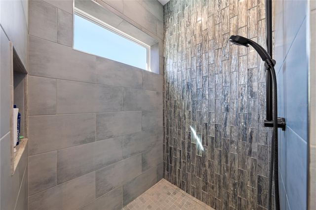 6362 OAK SHORE DRIVE, St Cloud, FL 34771