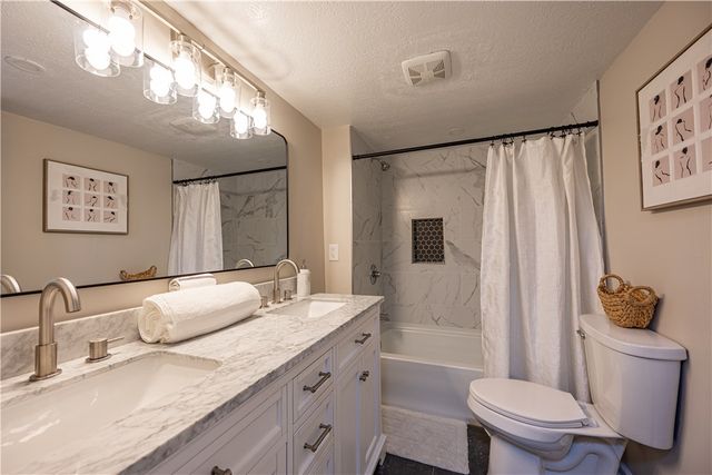 106 Blythe Rd, South Fayette, PA 15064