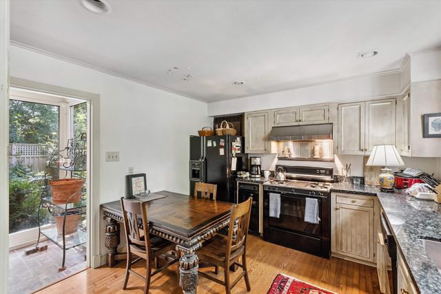 532 S BELVEDERE BLVD, Memphis, TN 38104