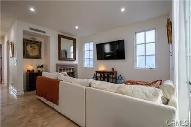 407 Goldenrod, Corona Del Mar, CA 92625