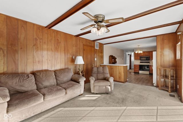 5799 W Maple Drive, Greenwood, IN 46142