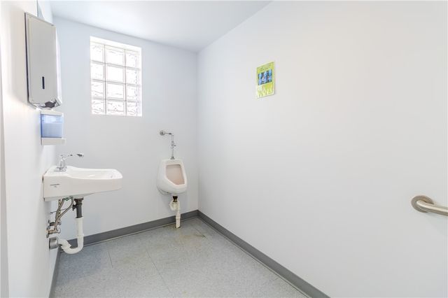 205 31st St, Mckeesport, PA 15132