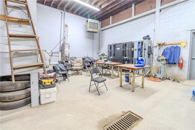 205 31st St, Mckeesport, PA 15132