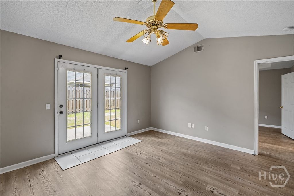 Image 5 of property listing at 125 Towne Park Drive, Rincon, GA 31326