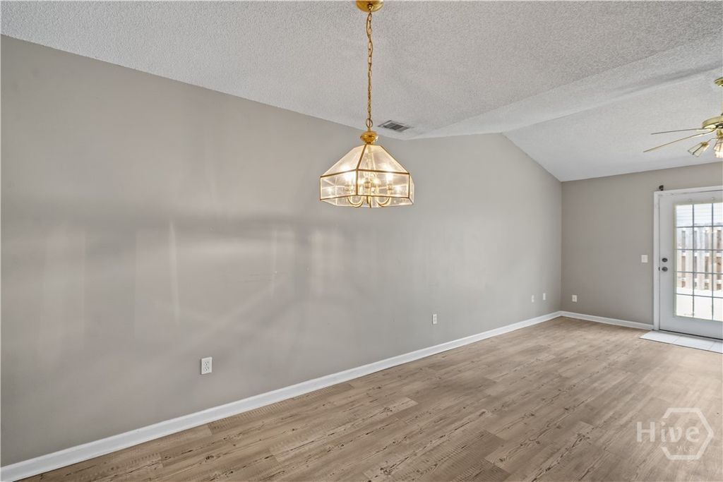 Image 7 of property listing at 125 Towne Park Drive, Rincon, GA 31326