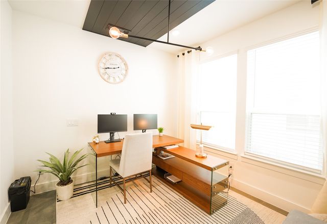 7557 Donnelly Avenue, Dallas, TX 75228