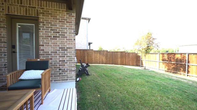 7557 Donnelly Avenue, Dallas, TX 75228