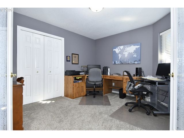 2581 Se MORLAN Way, Gresham, OR 97080